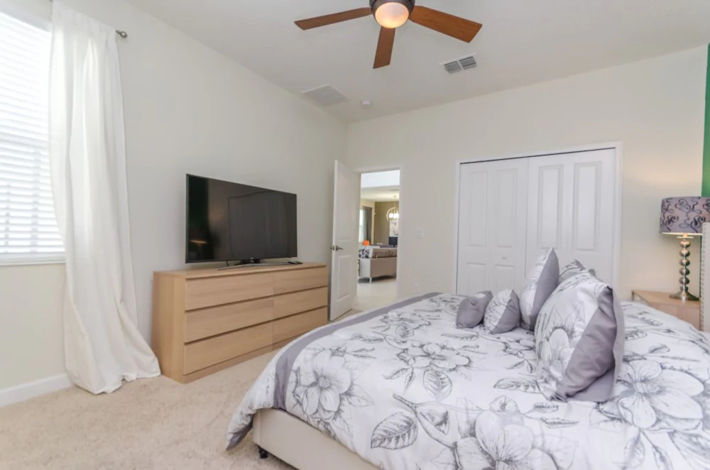 Champions Gate by iHome Resort