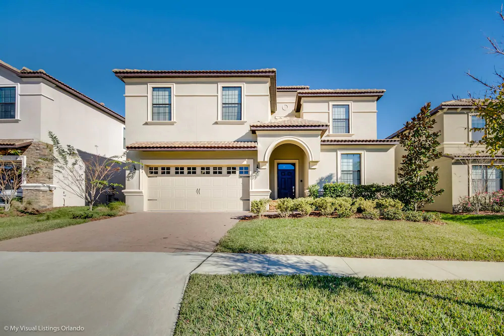 Champions Gate by iHome Resort