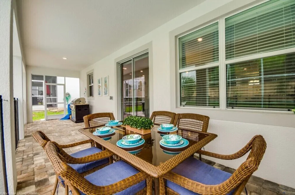 Champions Gate by iHome Resort