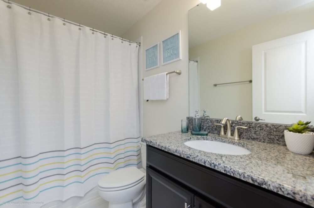 Champions Gate by iHome Resort