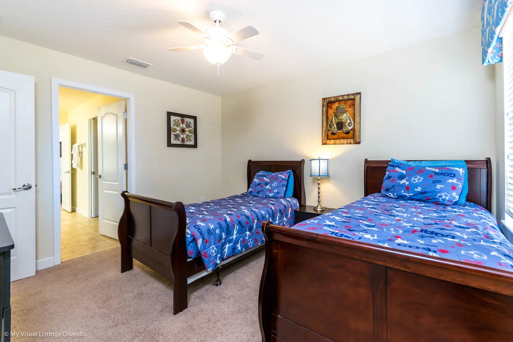 Champions Gate by iHome Resort