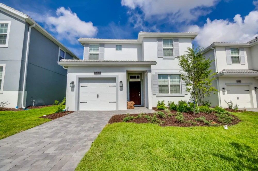 Champions Gate by iHome Resort