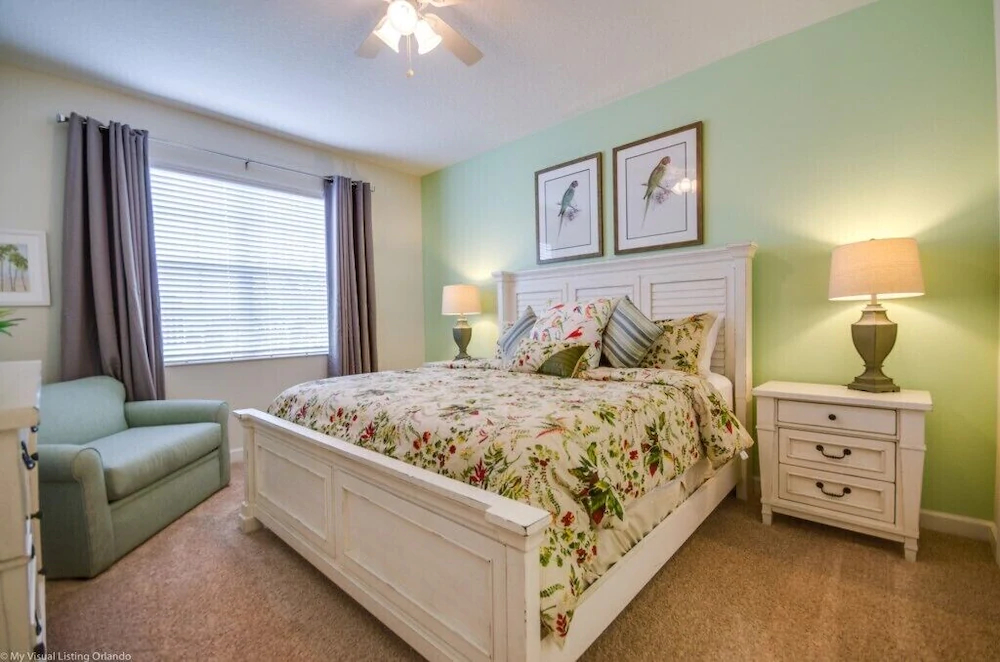 Champions Gate by iHome Resort