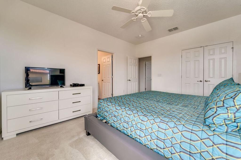 Graeme's Providence Vacation Home