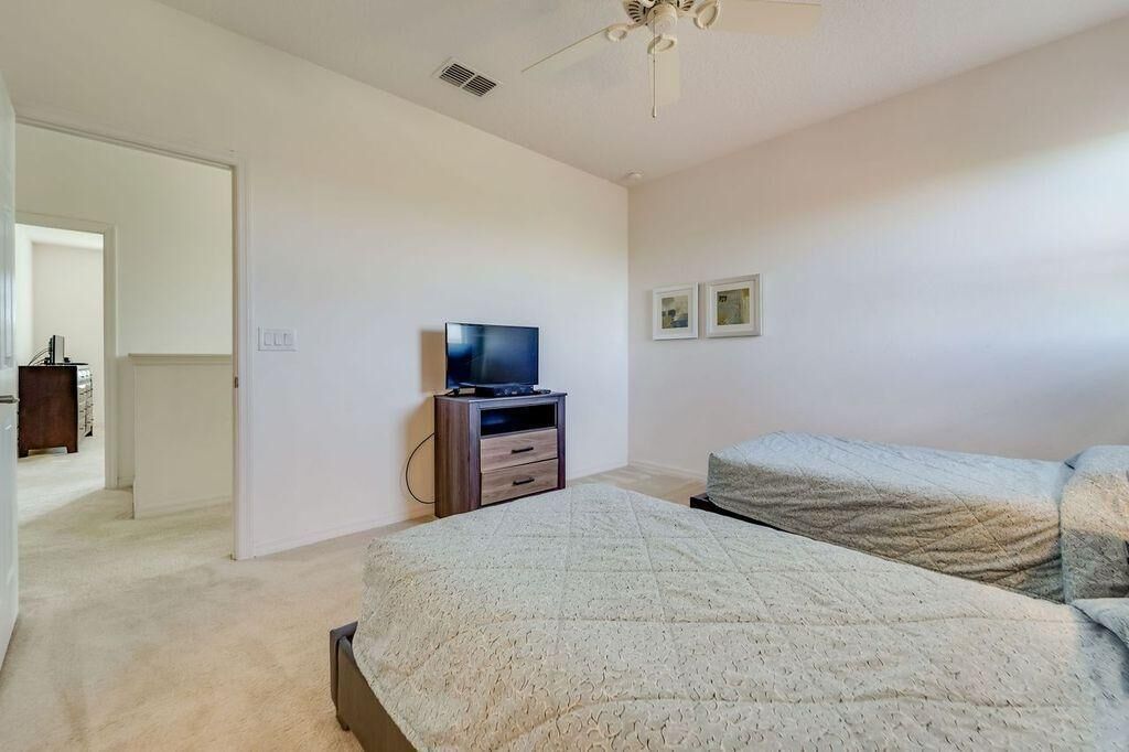 Graeme's Providence Vacation Home