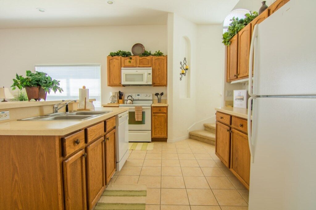 Marbella North by Redawning