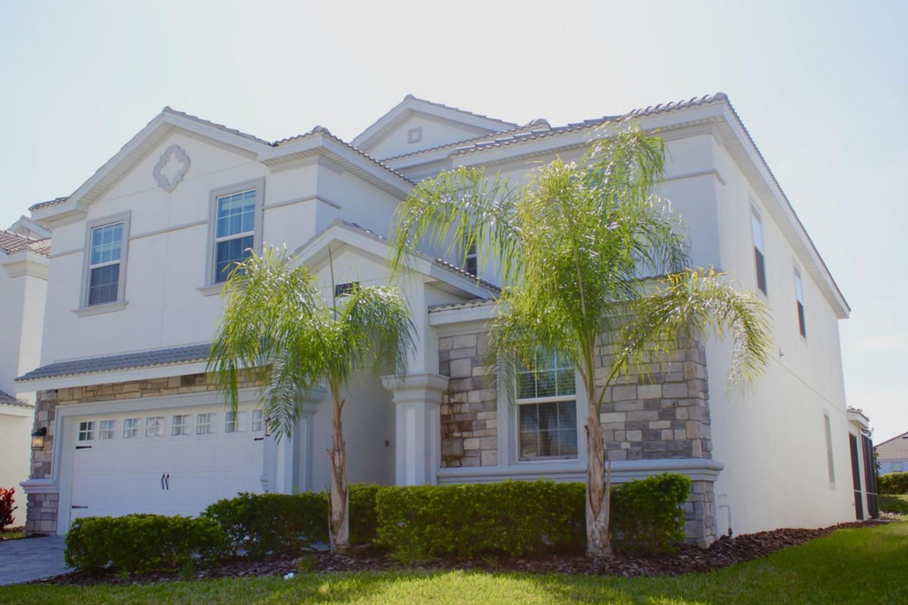 Villa Fantasy  Maidstone by Fairytale Vacation Rental