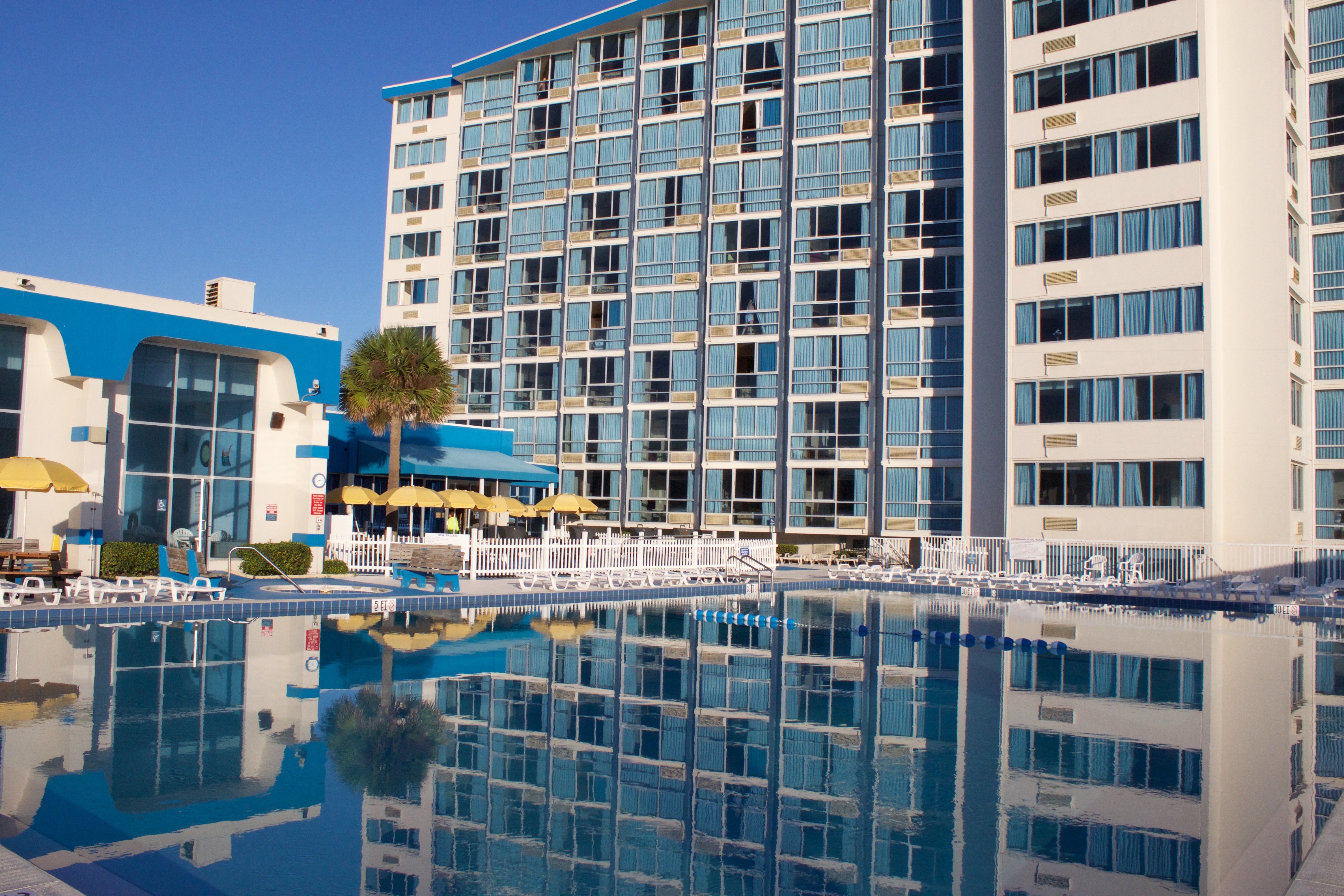 Americano Beach Resort