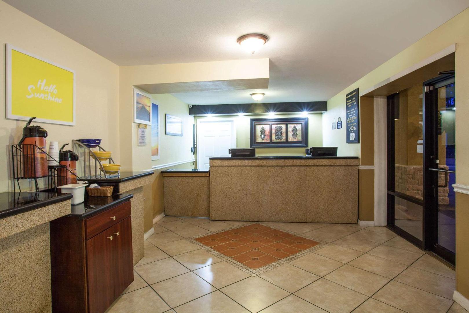 Days Inn by Wyndham Daytona Beach Speedway