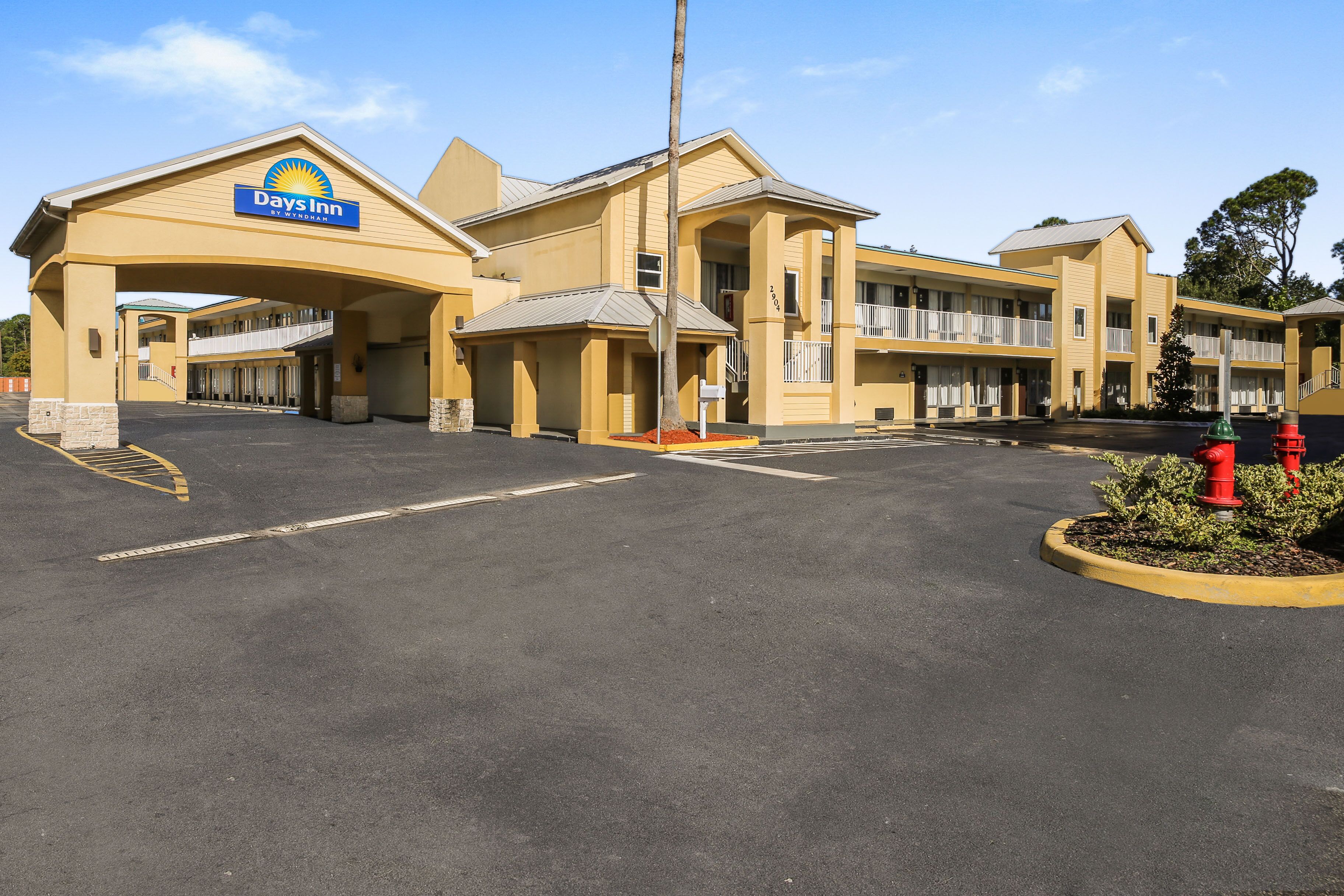 Days Inn by Wyndham Daytona Beach Speedway