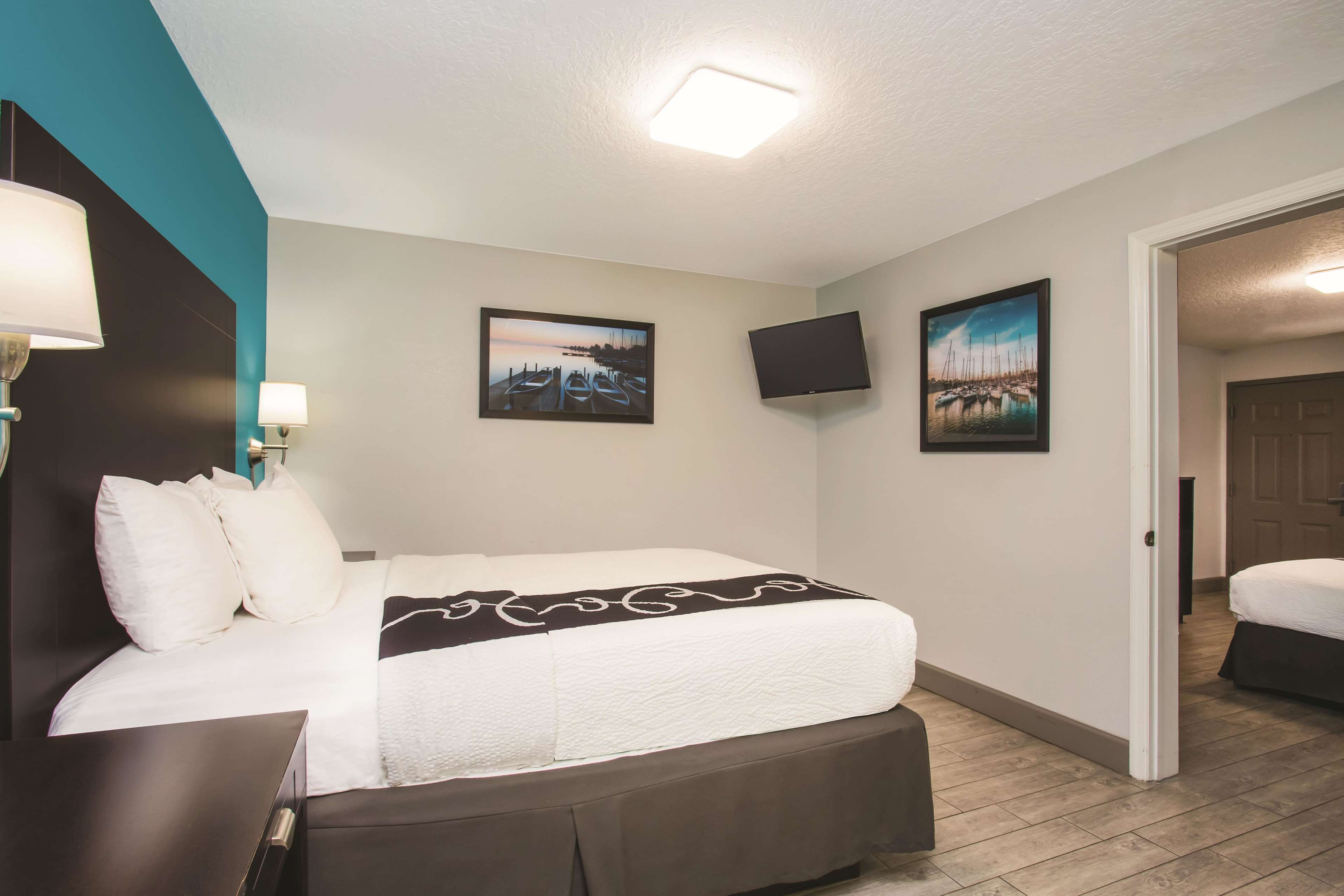 La Quinta Inn & Suites by Wyndham Oceanfront Daytona Beach