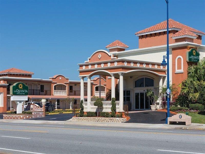La Quinta Inn & Suites by Wyndham Oceanfront Daytona Beach