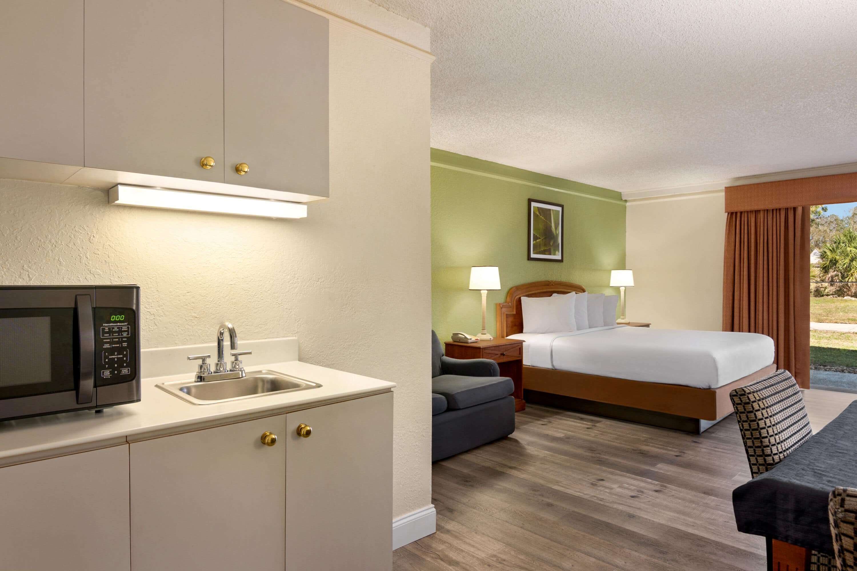 Baymont by Wyndham Daytona Beach/Intl Speedway