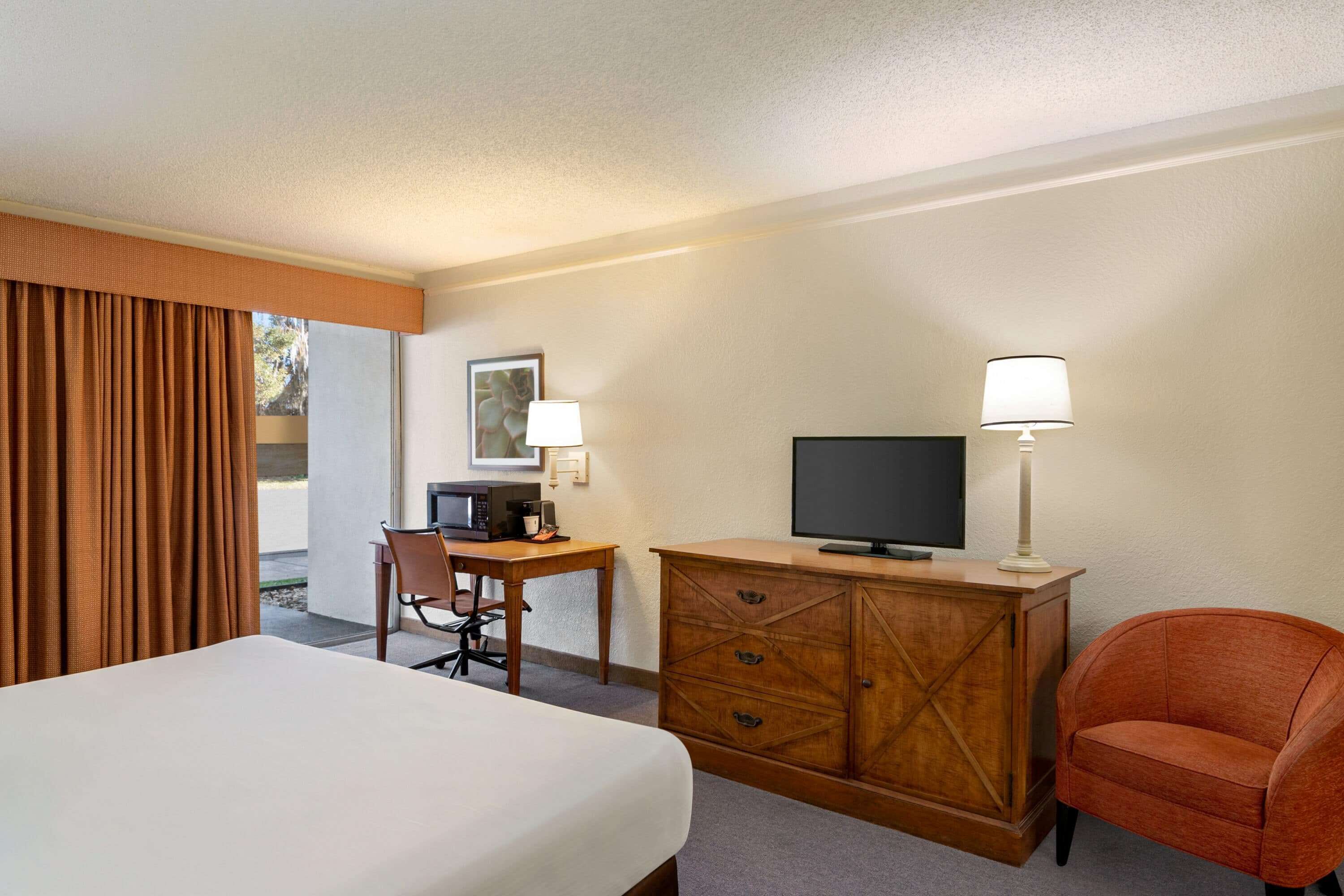 Baymont by Wyndham Daytona Beach/Intl Speedway