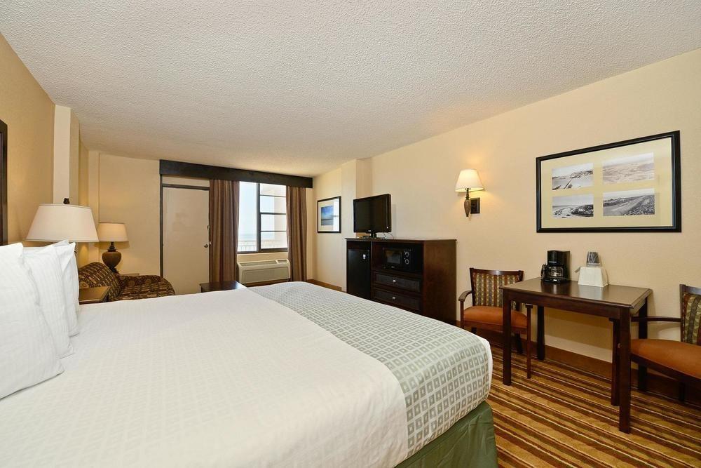 RUSHHH Daytona Beach, Tapestry Collection by Hilton