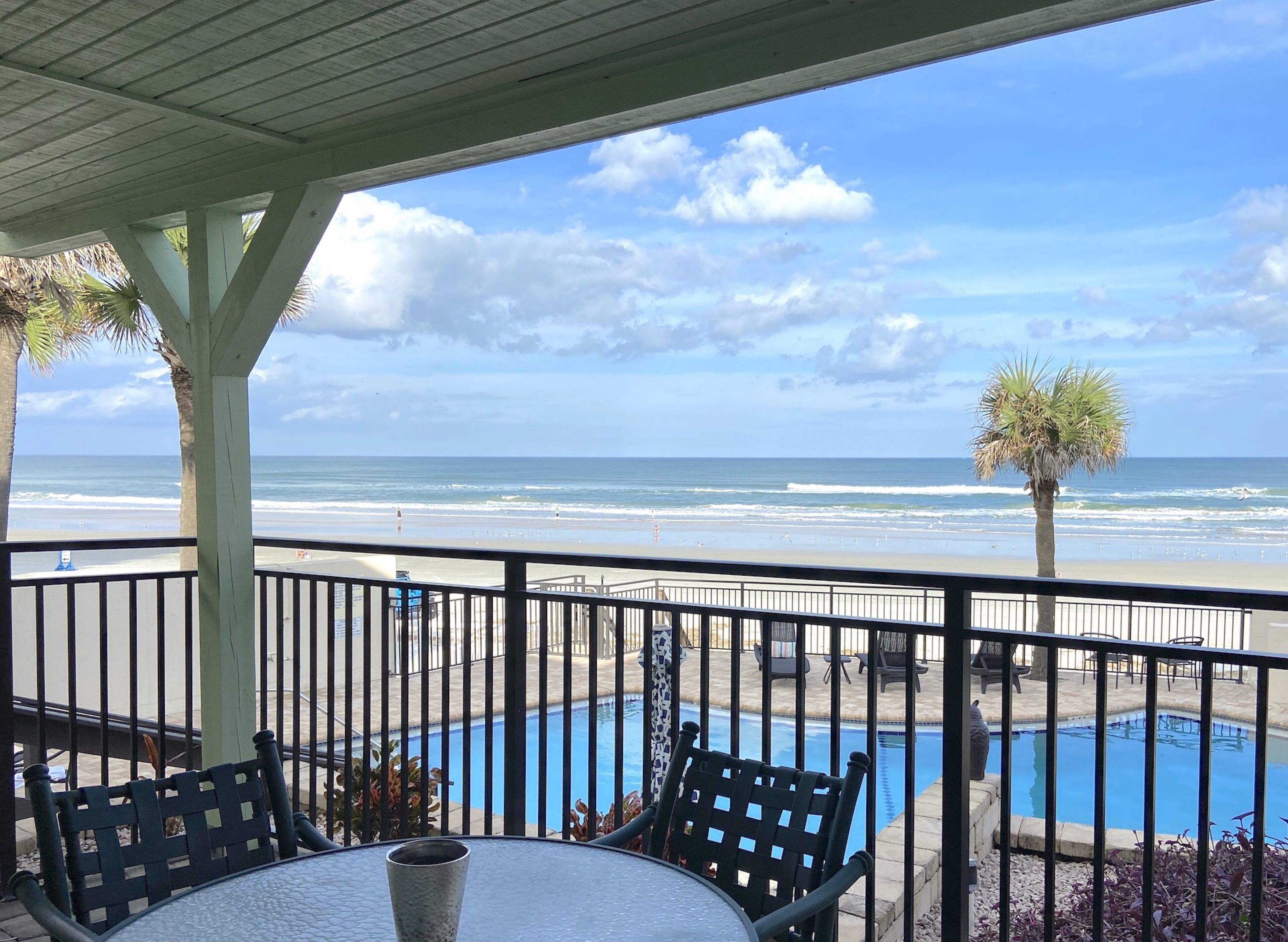 Mick's Beach Hideaway