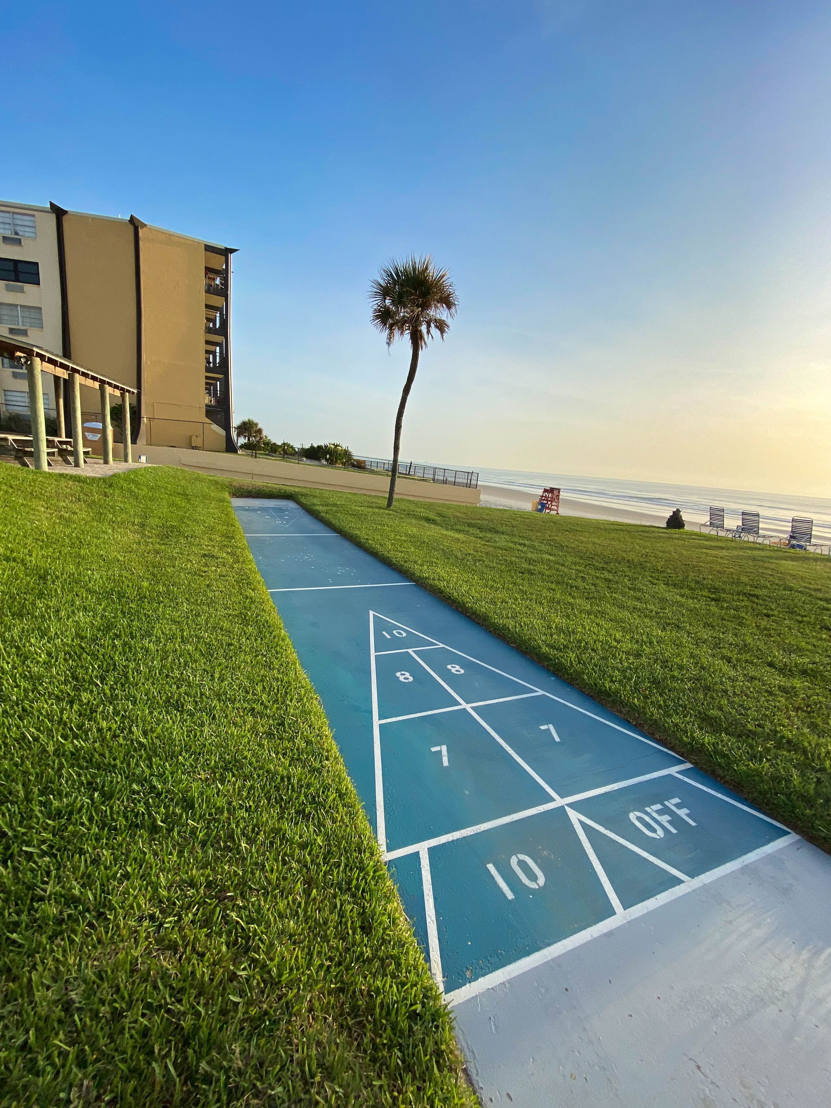 Ocean Court Beachfront Hotel