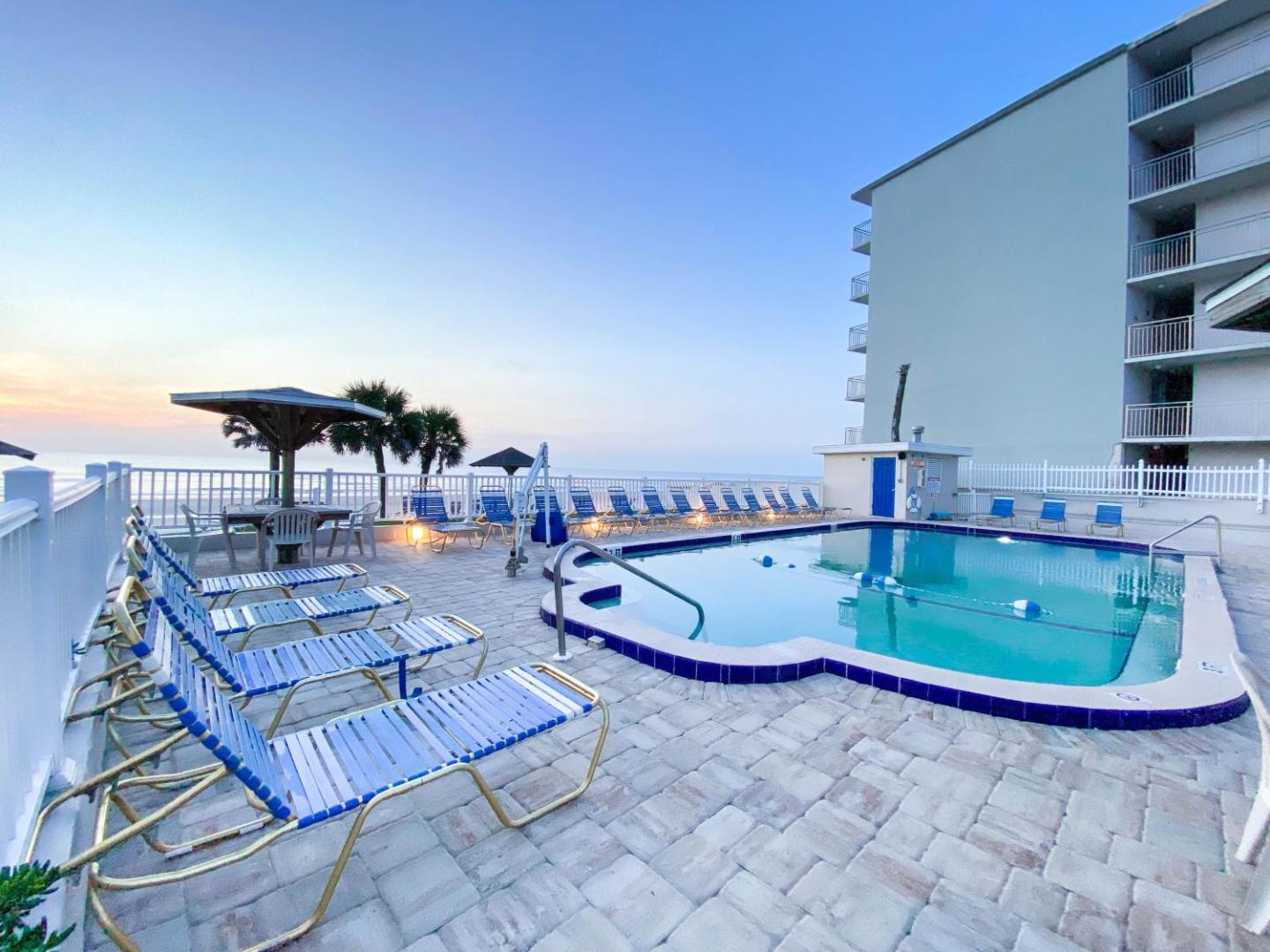 Ocean Court Beachfront Hotel