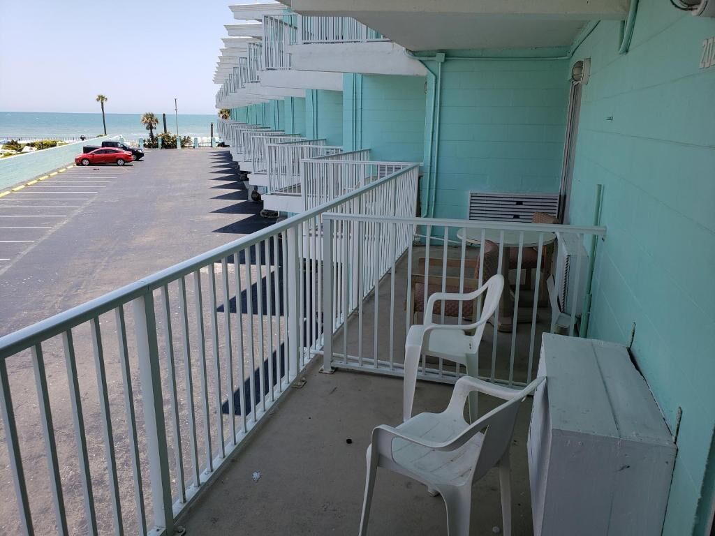 The Seascape Inn