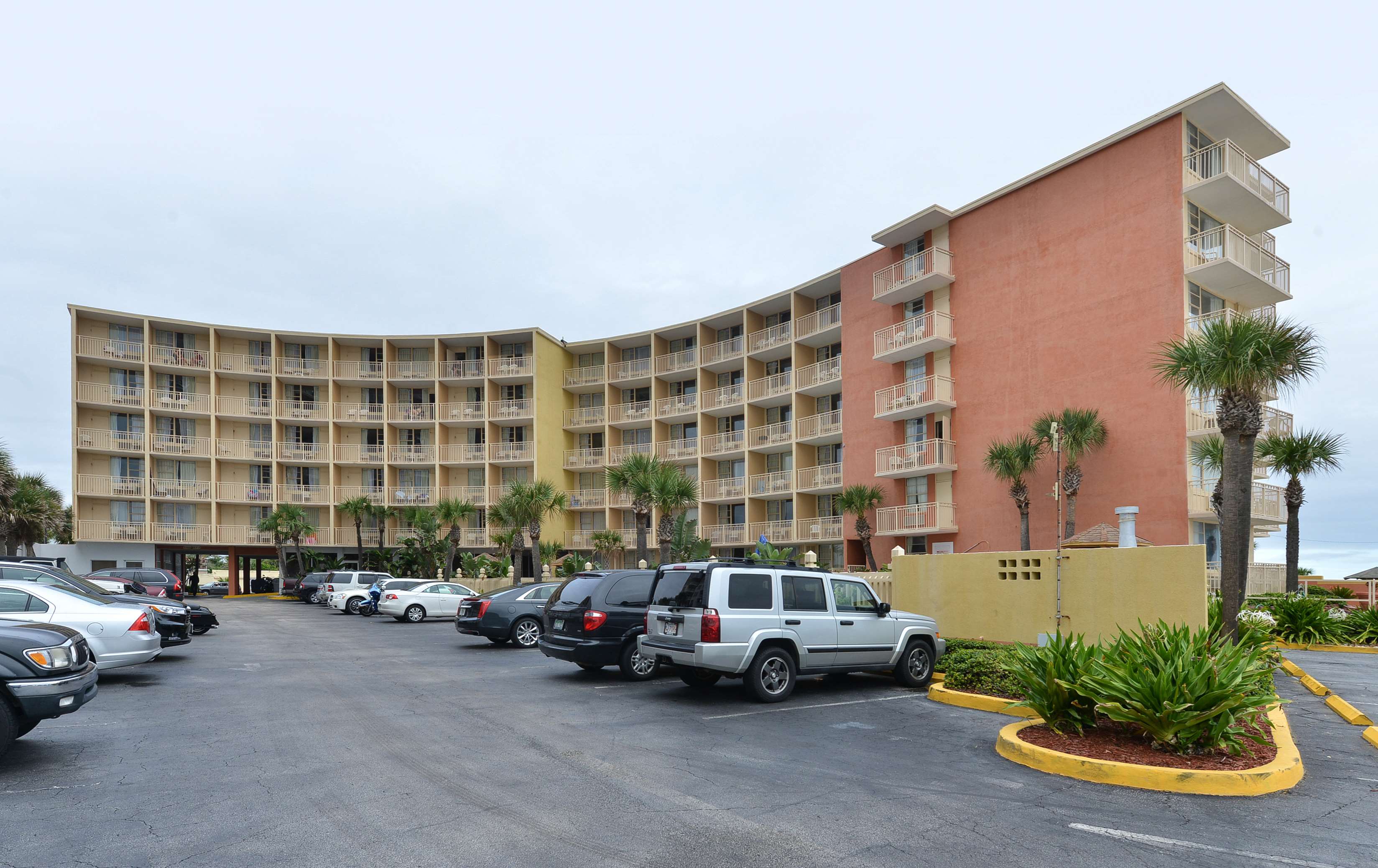 RUSHHH Daytona Beach, Tapestry Collection by Hilton