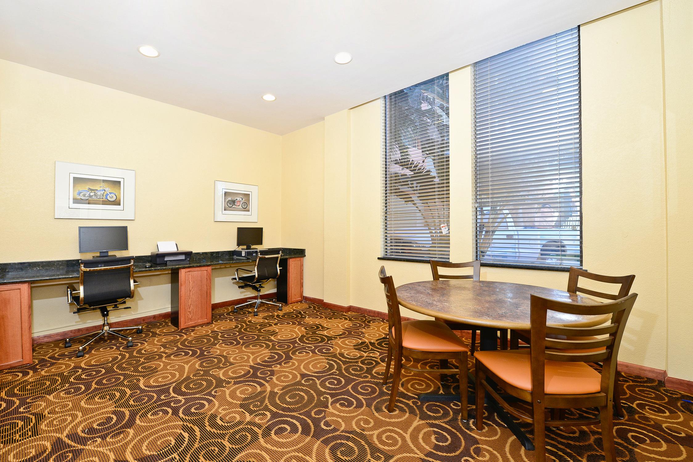 RUSHHH Daytona Beach, Tapestry Collection by Hilton