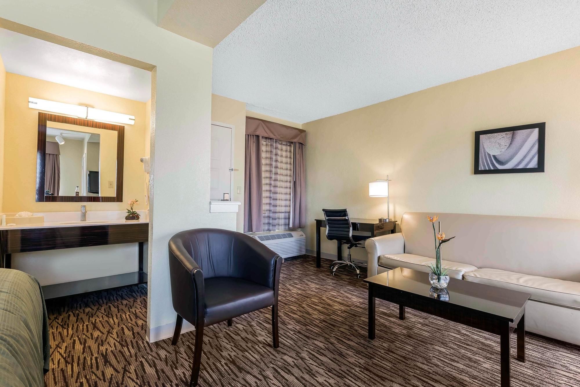 Boca Suites Deerfield Beach