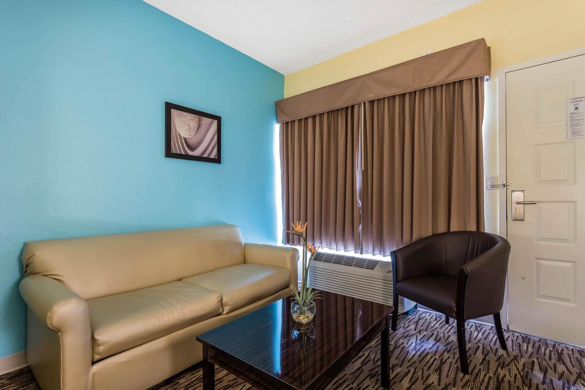 Boca Suites Deerfield Beach