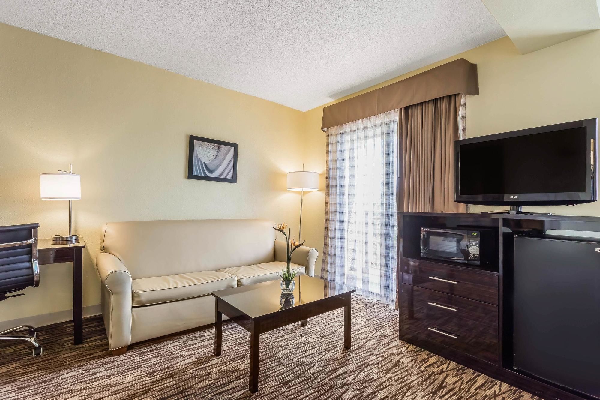 Boca Suites Deerfield Beach