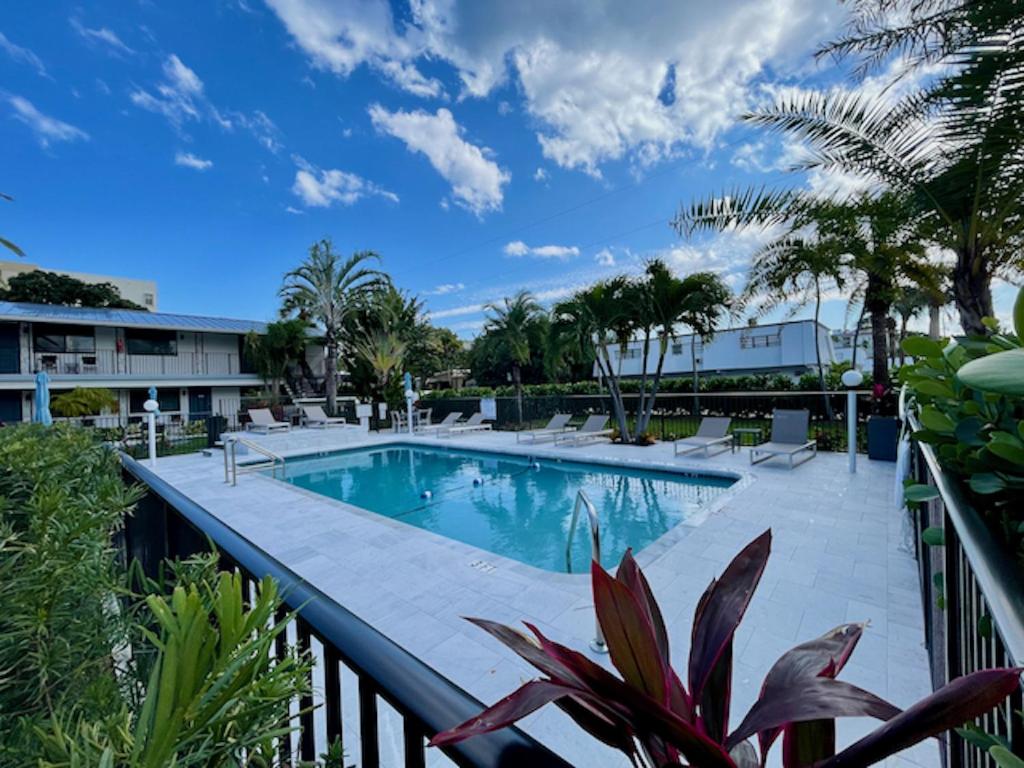 Tropic Isle Beach Resort