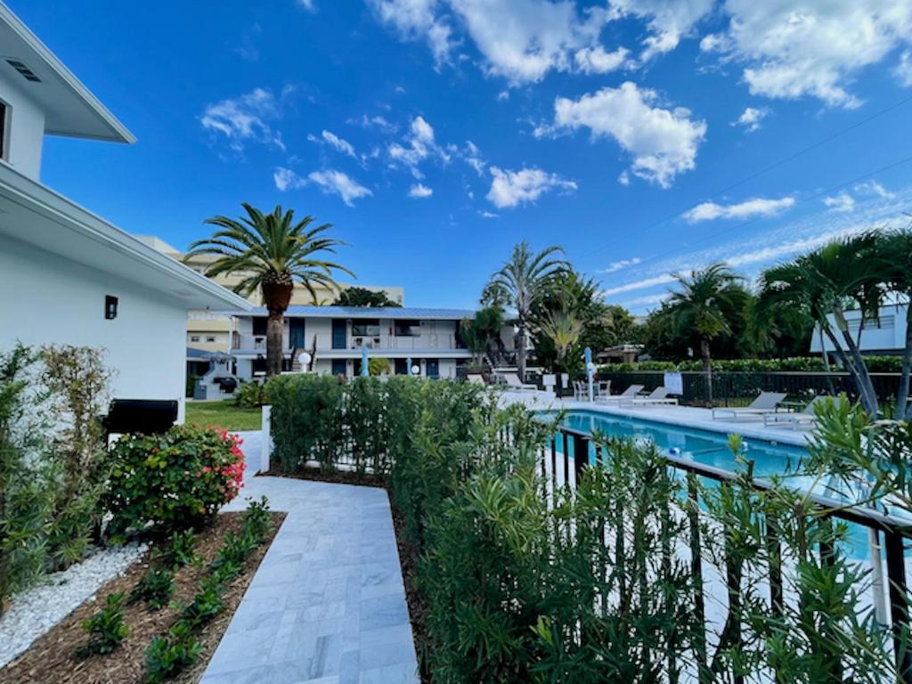 Tropic Isle Beach Resort