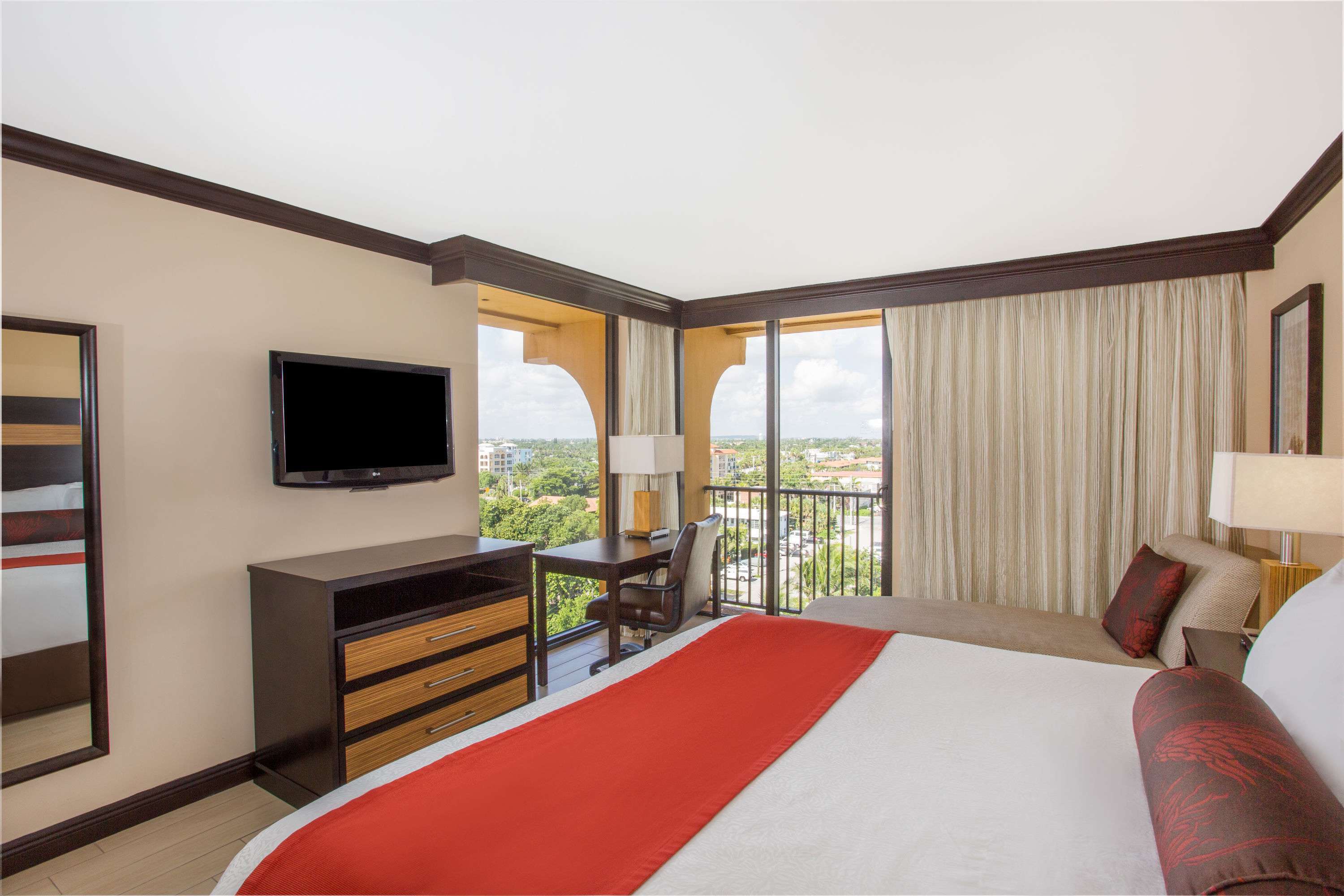 Wyndham Deerfield Beach Resort