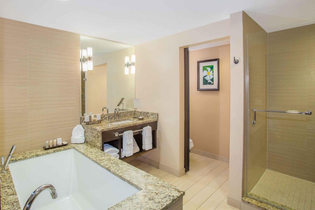 Wyndham Deerfield Beach Resort