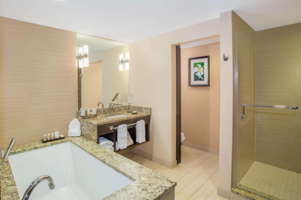 Wyndham Deerfield Beach Resort