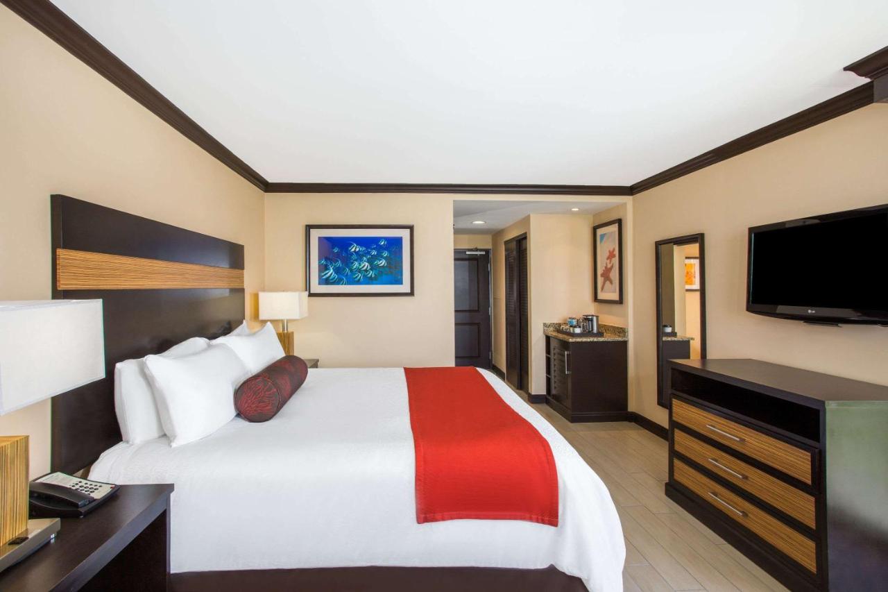 Wyndham Deerfield Beach Resort