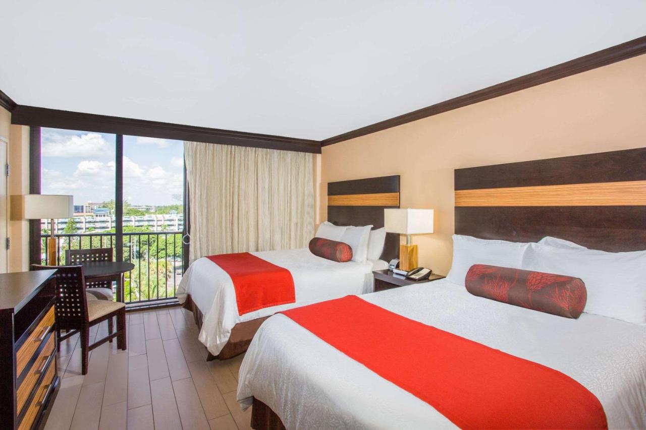 Wyndham Deerfield Beach Resort