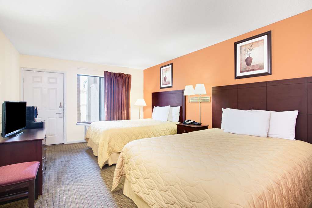 Super 8 by Wyndham Defuniak Springs