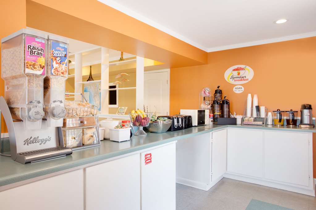 Super 8 by Wyndham Defuniak Springs