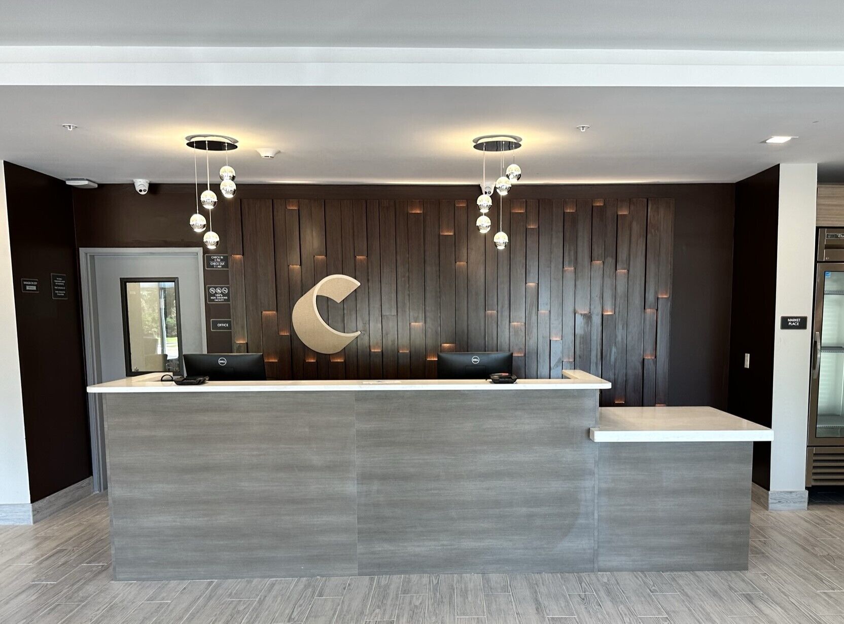 Comfort Inn & Suites