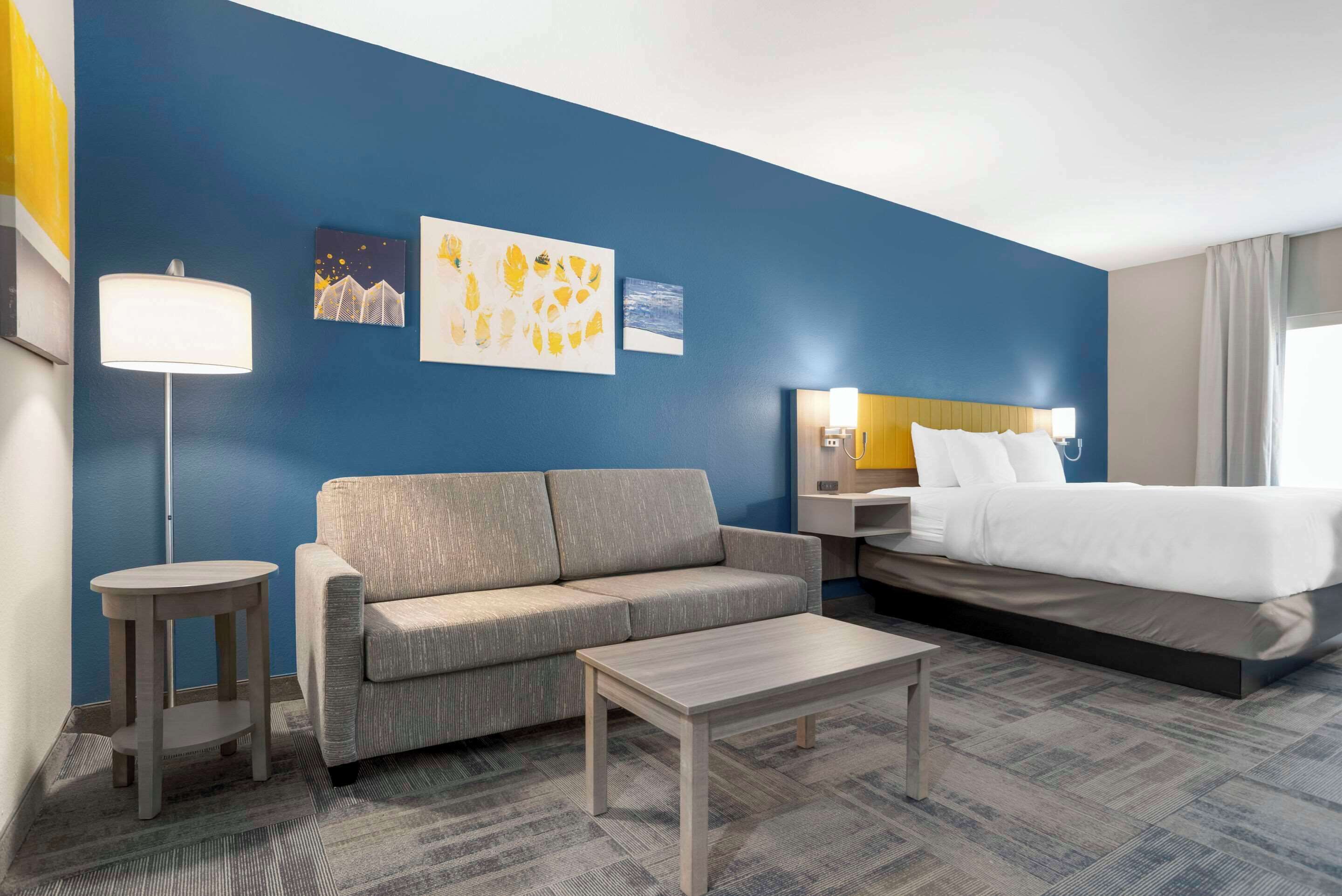 Comfort Inn & Suites