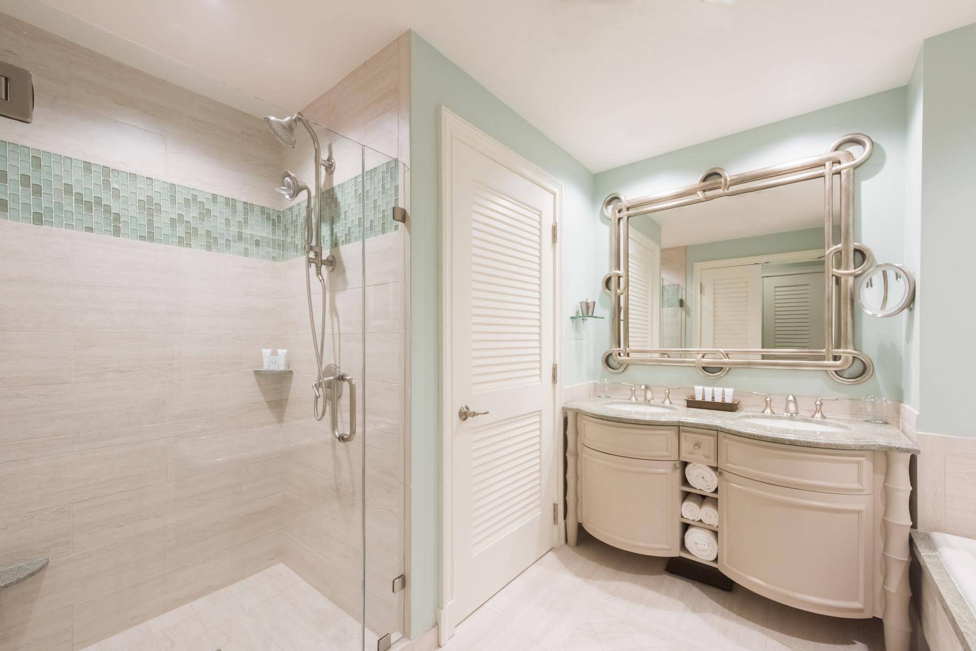 The Henderson a Salamander Beach Spa & Resort