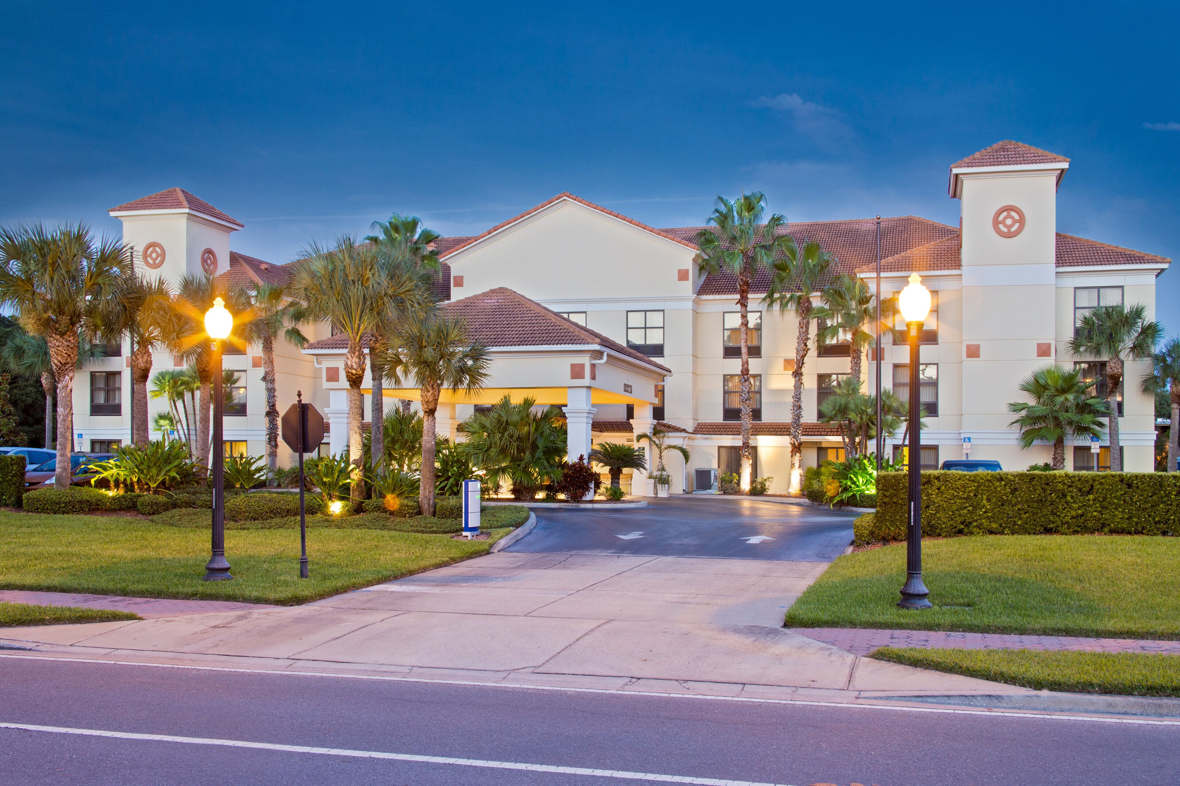 Holiday Inn Express & Suites Clearwater North - Dunedin