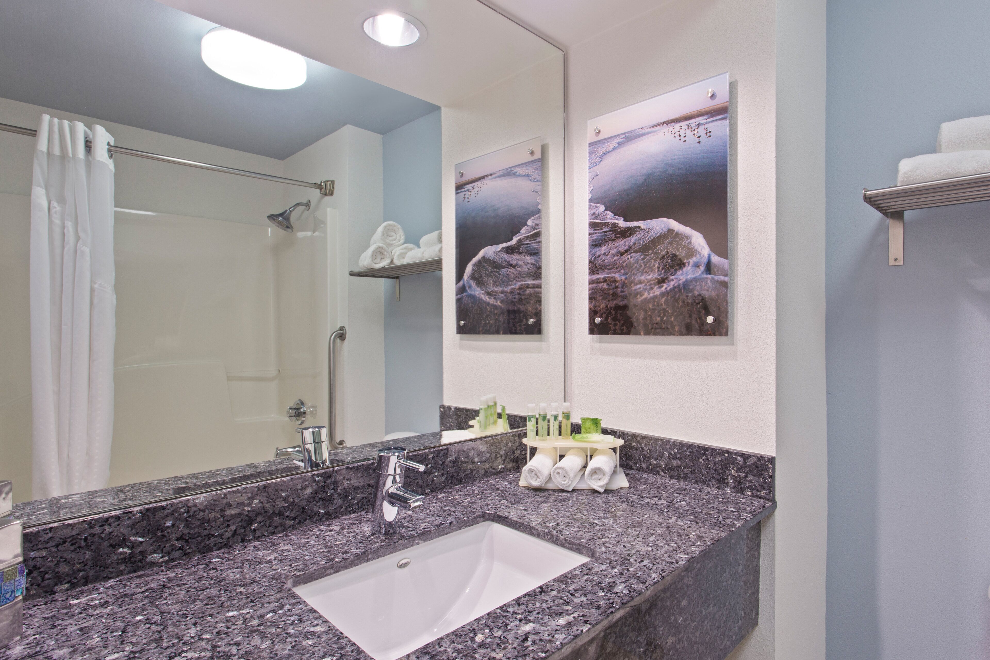 Holiday Inn Express & Suites Clearwater North - Dunedin