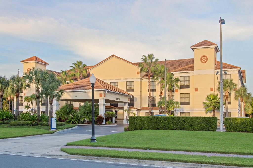 Holiday Inn Express & Suites Clearwater North - Dunedin