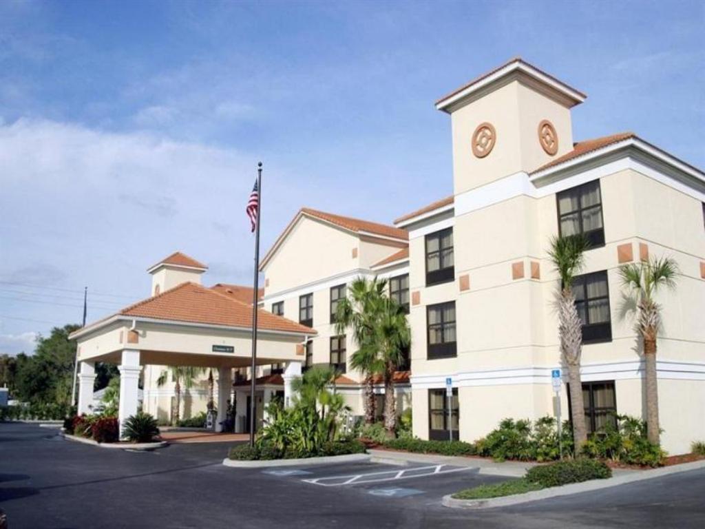 Holiday Inn Express & Suites Clearwater North - Dunedin