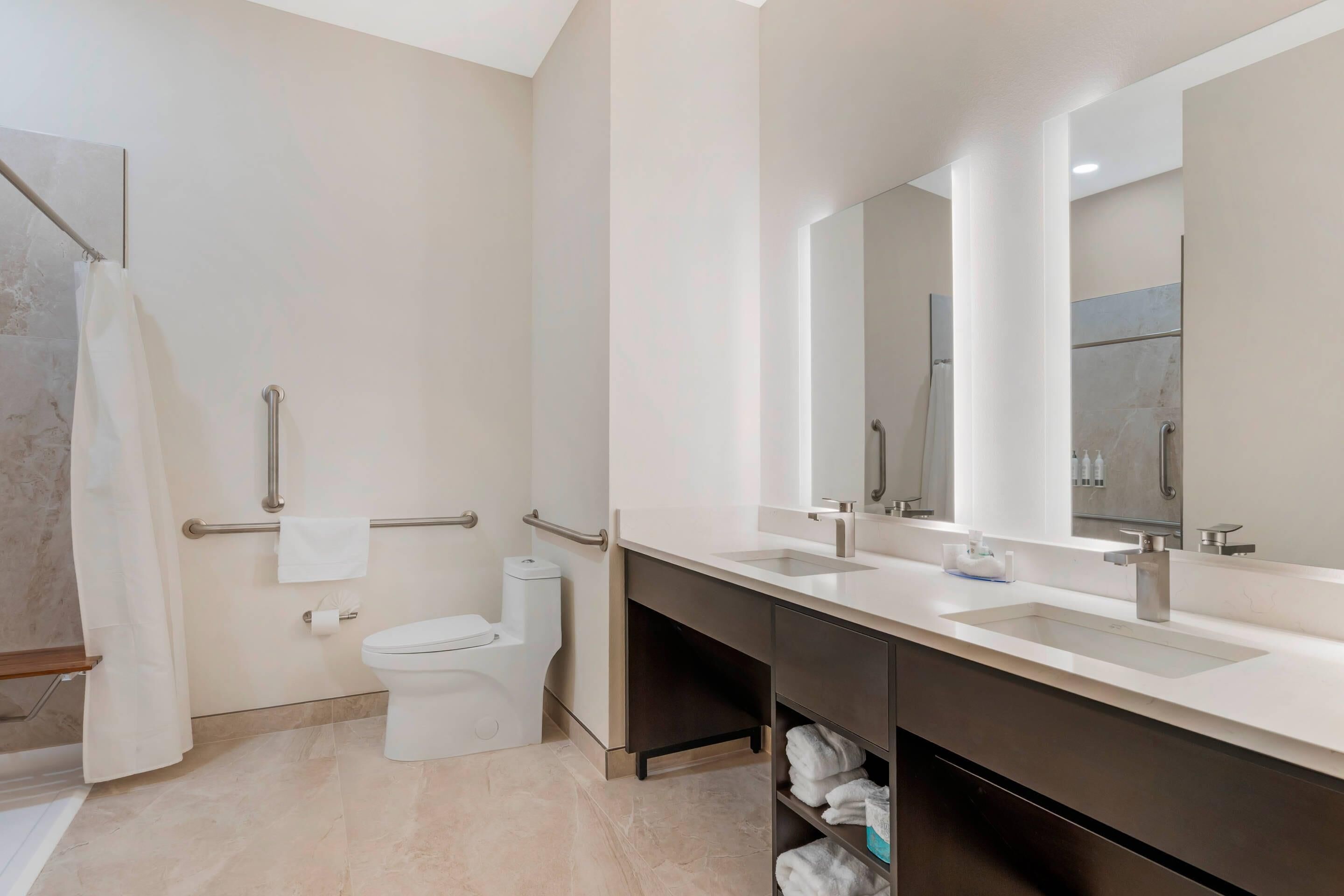 The J Hotel Dunedin Clearwater, an Ascend Collection Hotel