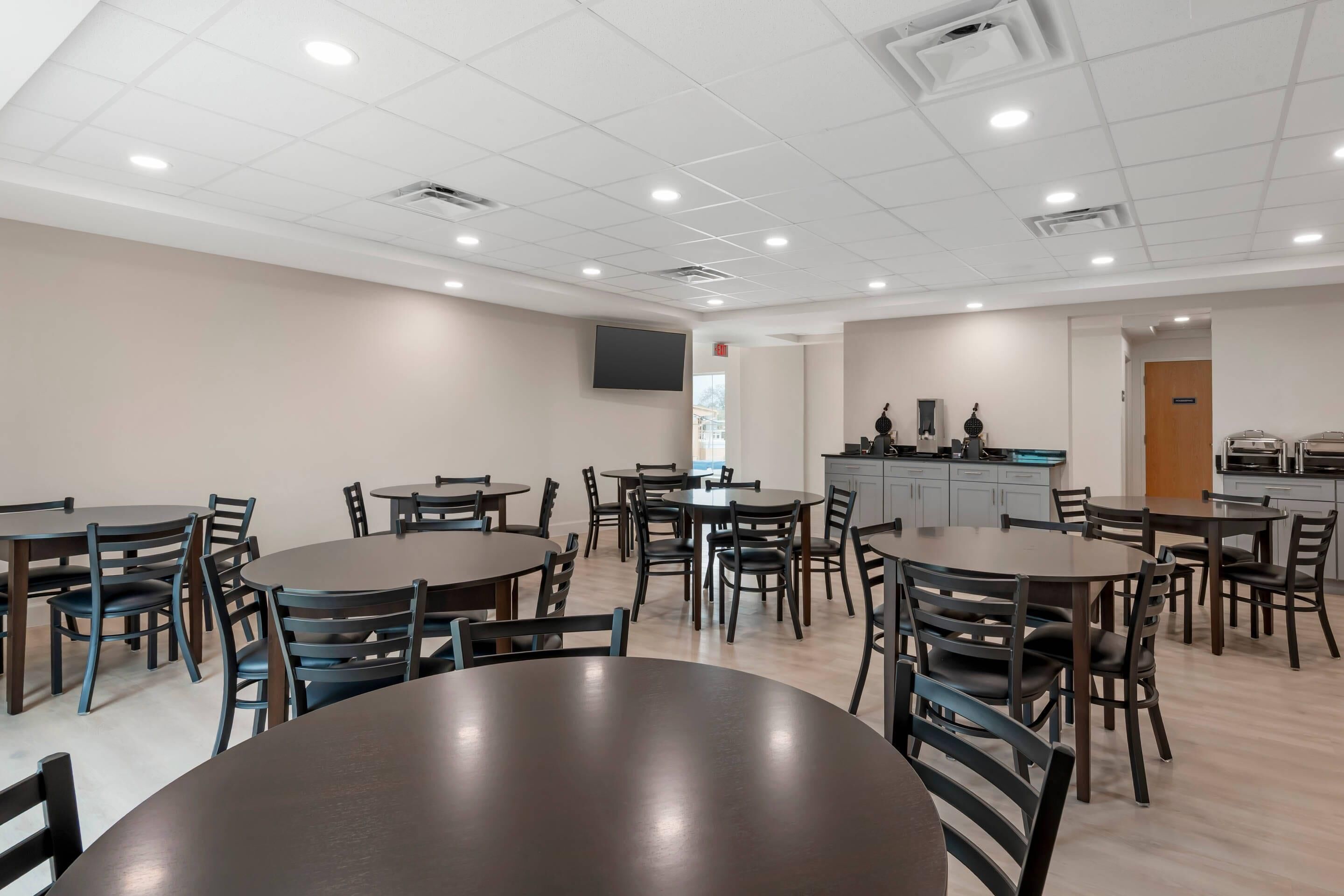 The J Hotel Dunedin Clearwater, an Ascend Collection Hotel