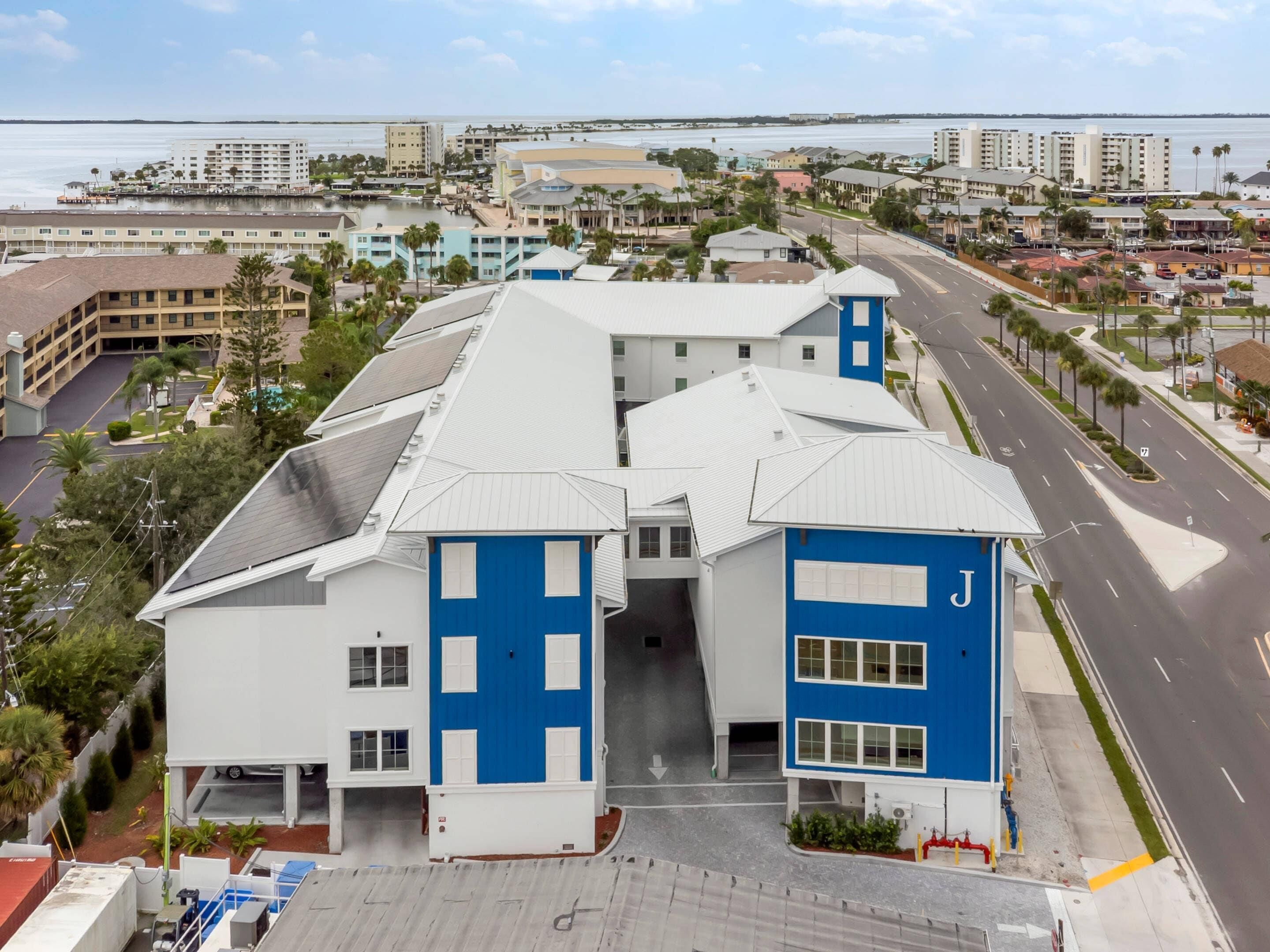 The J Hotel Dunedin Clearwater, an Ascend Collection Hotel