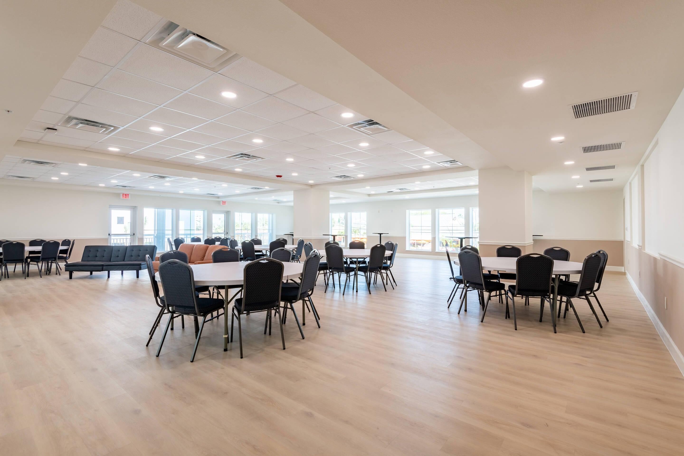 The J Hotel Dunedin Clearwater, an Ascend Collection Hotel