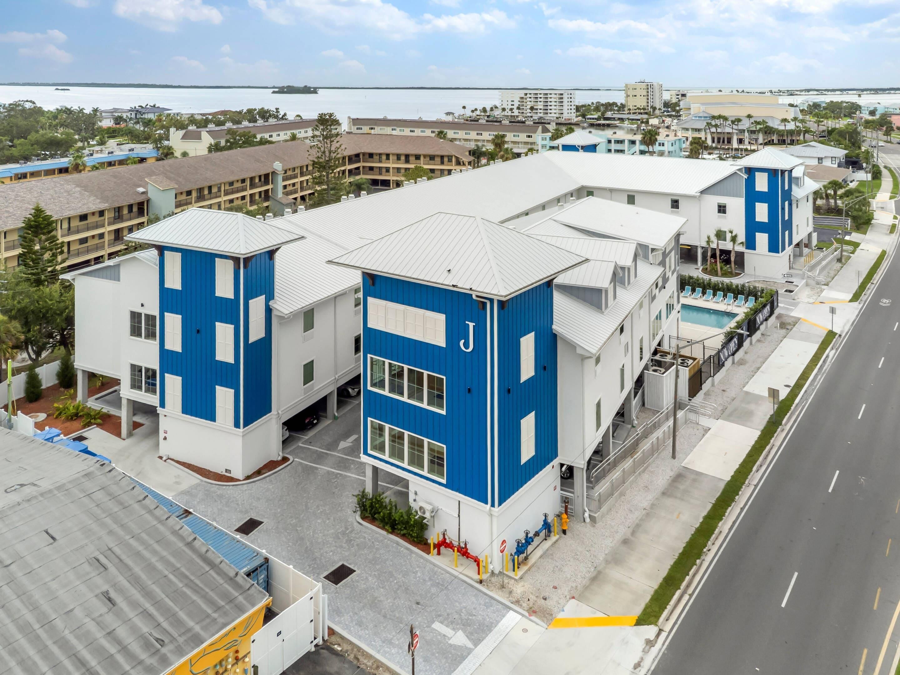 The J Hotel Dunedin Clearwater, an Ascend Collection Hotel