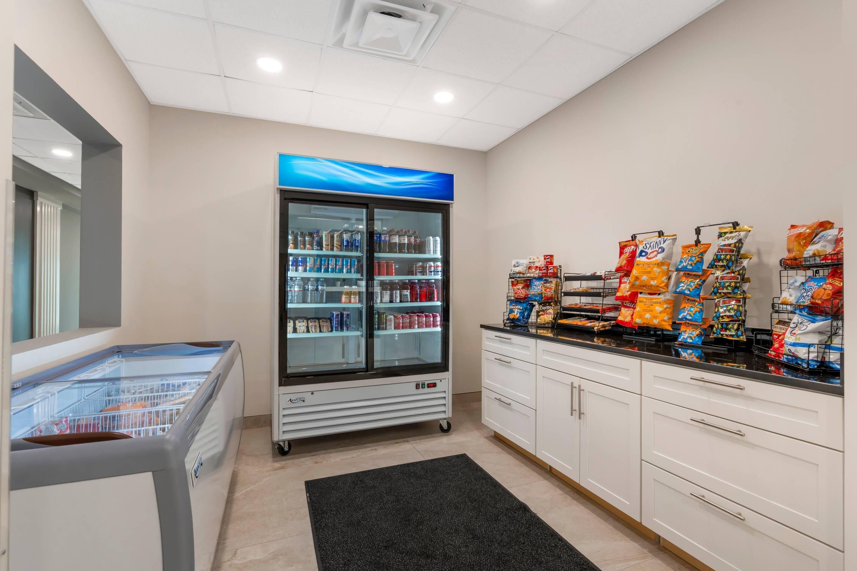 The J Hotel Dunedin Clearwater, an Ascend Collection Hotel